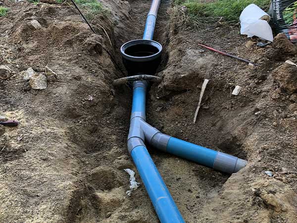 tuyaux d'évacuation d'eaux usées de maison à Mauléon par Foyer TP